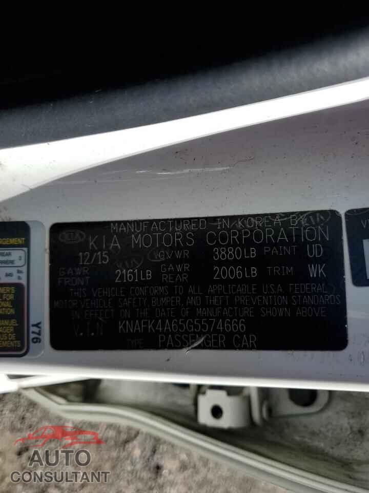 KIA FORTE 2016 - KNAFK4A65G5574666
