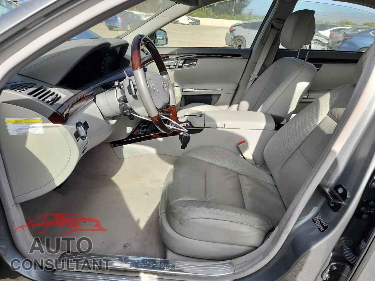 MERCEDES-BENZ S-CLASS 2010 - WDDNG7BB0AA314273