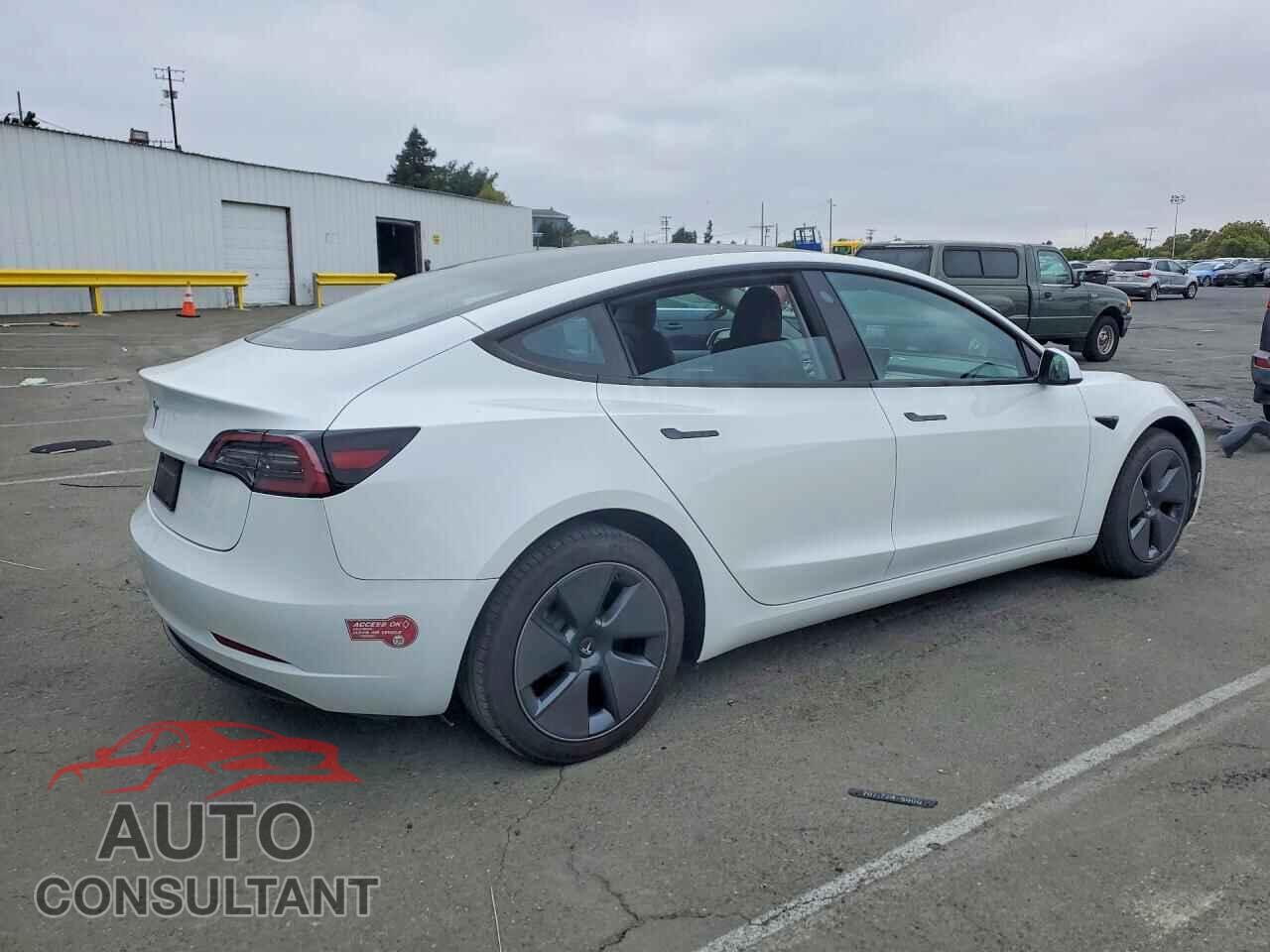 TESLA MODEL 3 2023 - 5YJ3E1EA8PF687889
