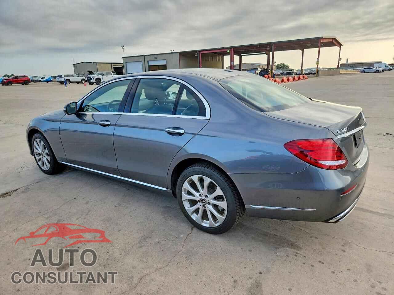 MERCEDES-BENZ E-CLASS 2017 - WDDZF4KB0HA235411