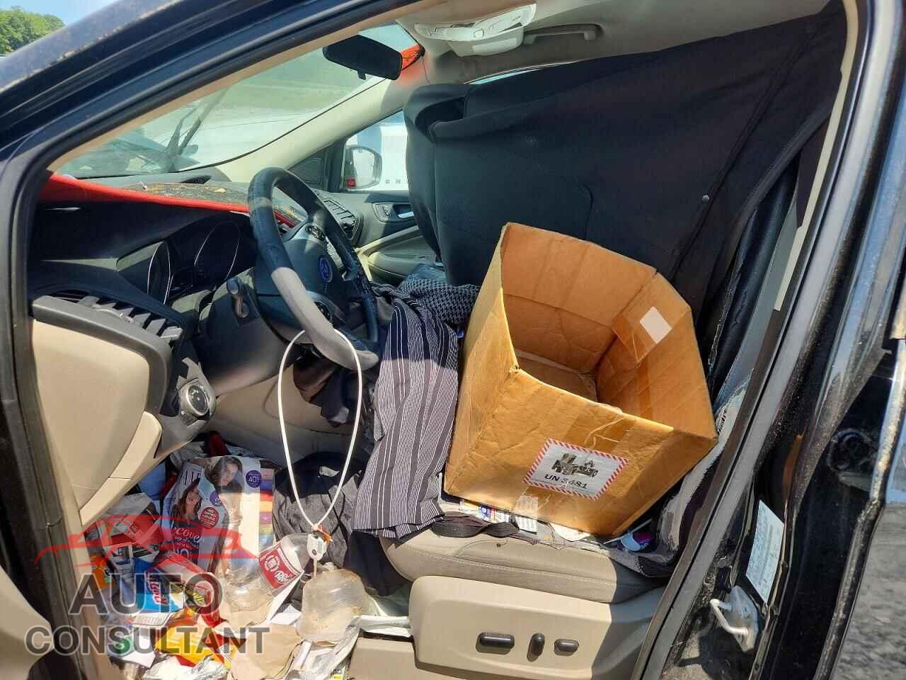 FORD ESCAPE 2015 - 1FMCU0G72FUC73765