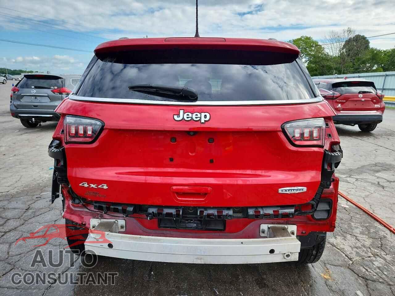 JEEP COMPASS 2018 - 3C4NJDBB4JT223557