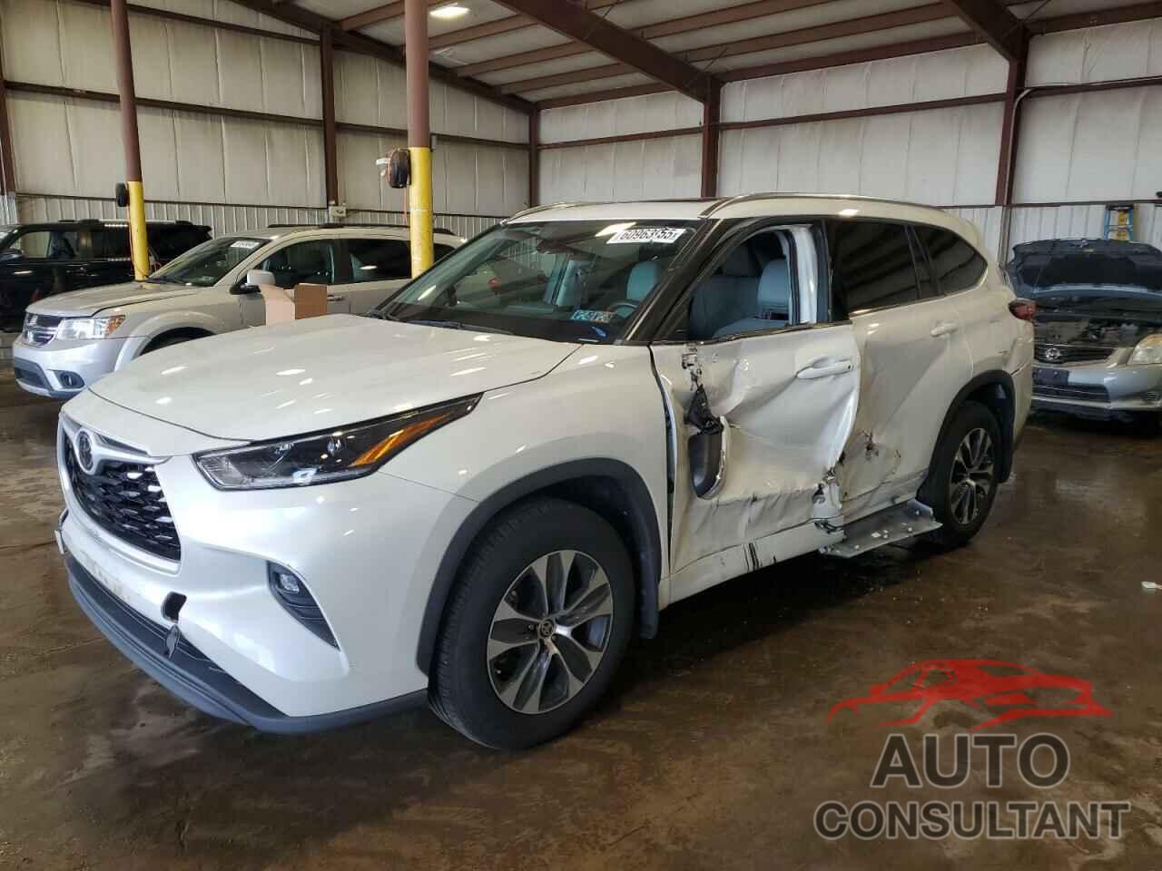 TOYOTA HIGHLANDER 2021 - 5TDHZRBH8MS546421