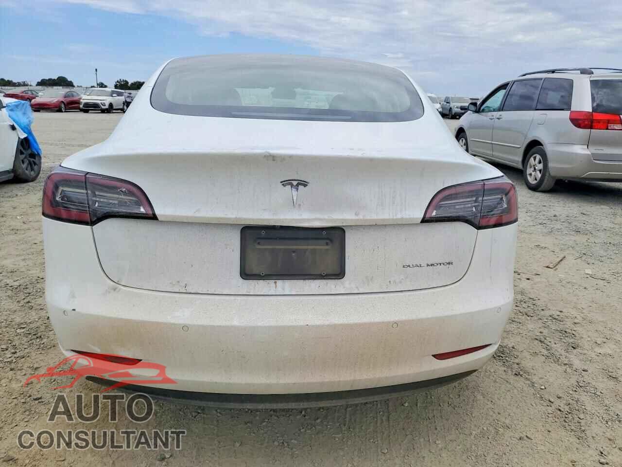 TESLA MODEL 3 2020 - 5YJ3E1EB4LF741675