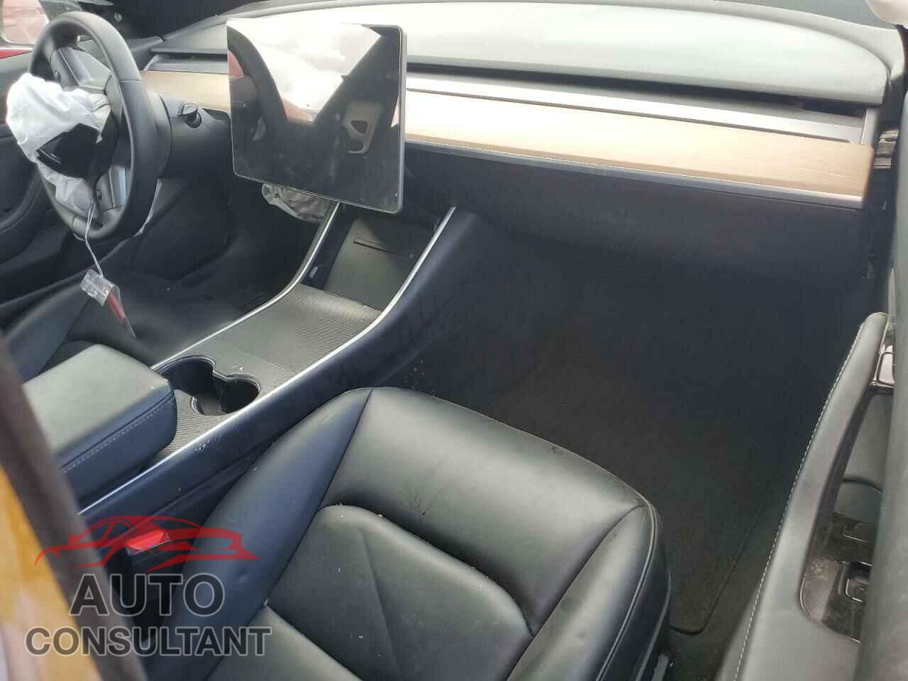 TESLA MODEL 3 2020 - 5YJ3E1EA7LF590242