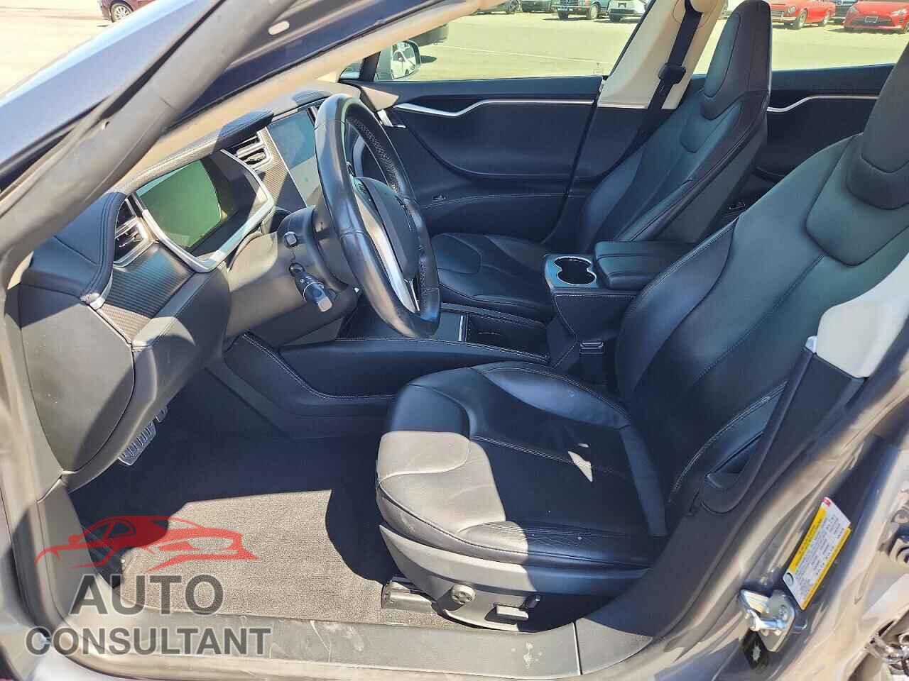 TESLA MODEL S 2013 - 5YJSA1CP5DFP24763