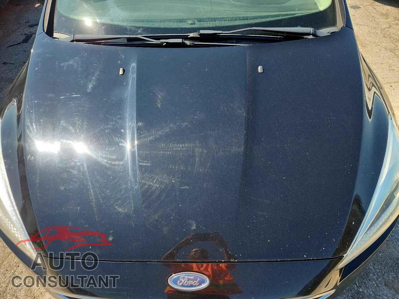 FORD FOCUS 2018 - 1FADP3F20JL327768