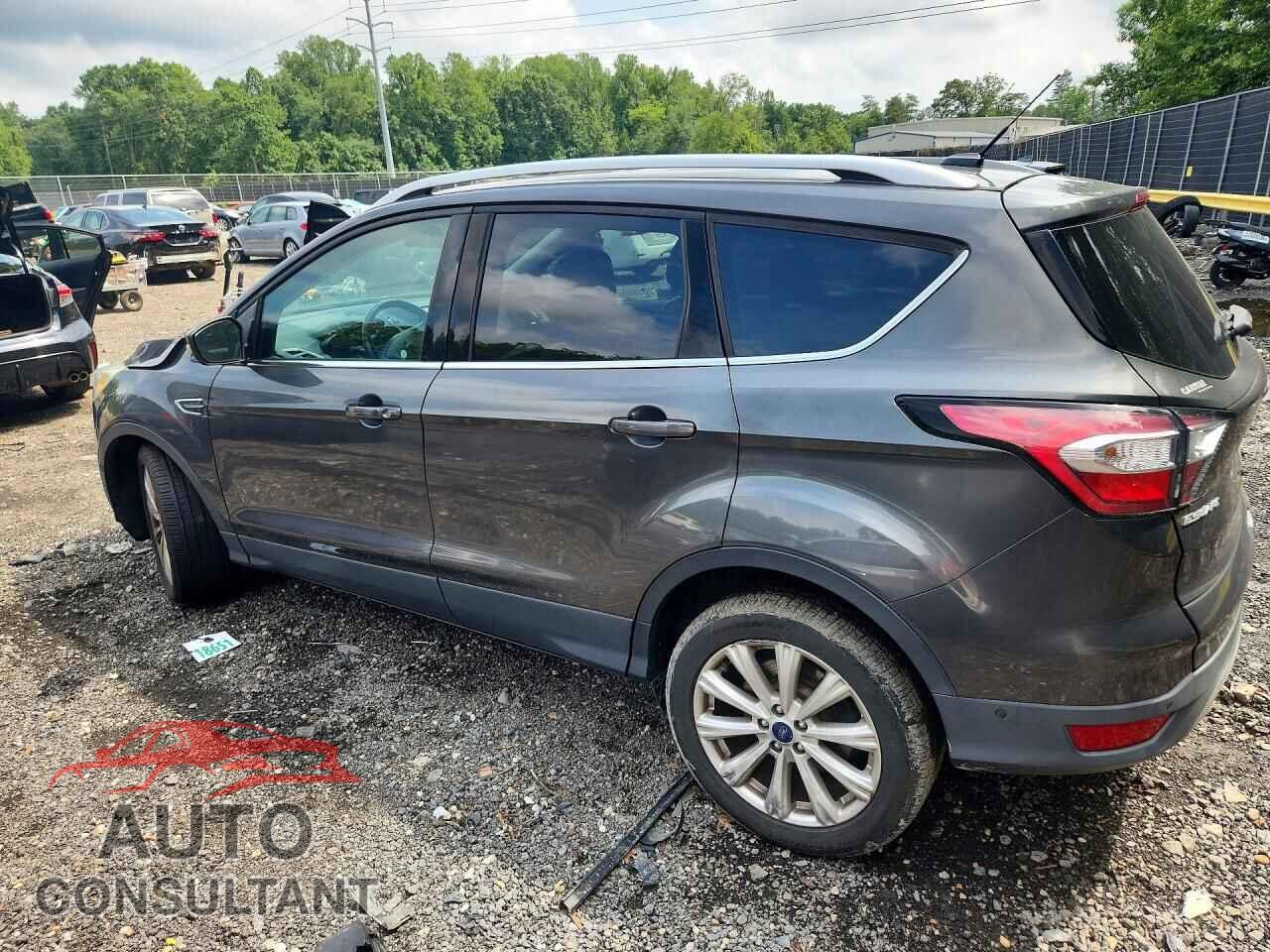 FORD ESCAPE 2017 - 1FMCU0J97HUD90643