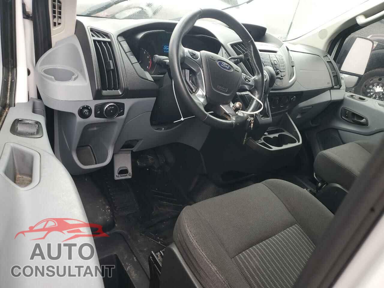 FORD TRANSIT 2015 - 1FTNR1CG2FKB10801