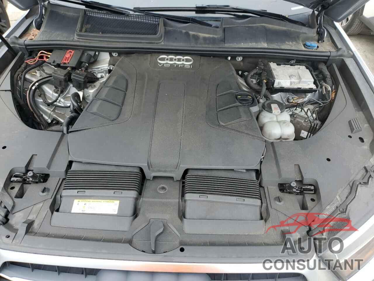 AUDI Q7 2018 - WA1LAAF71JD000856