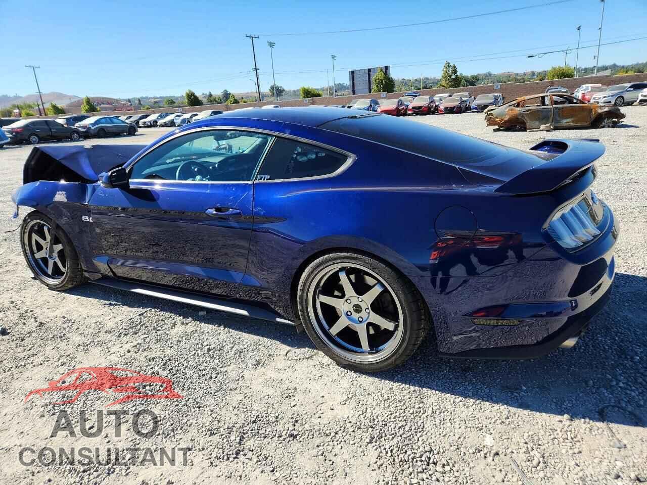 FORD MUSTANG 2018 - 1FA6P8CF7J5138214