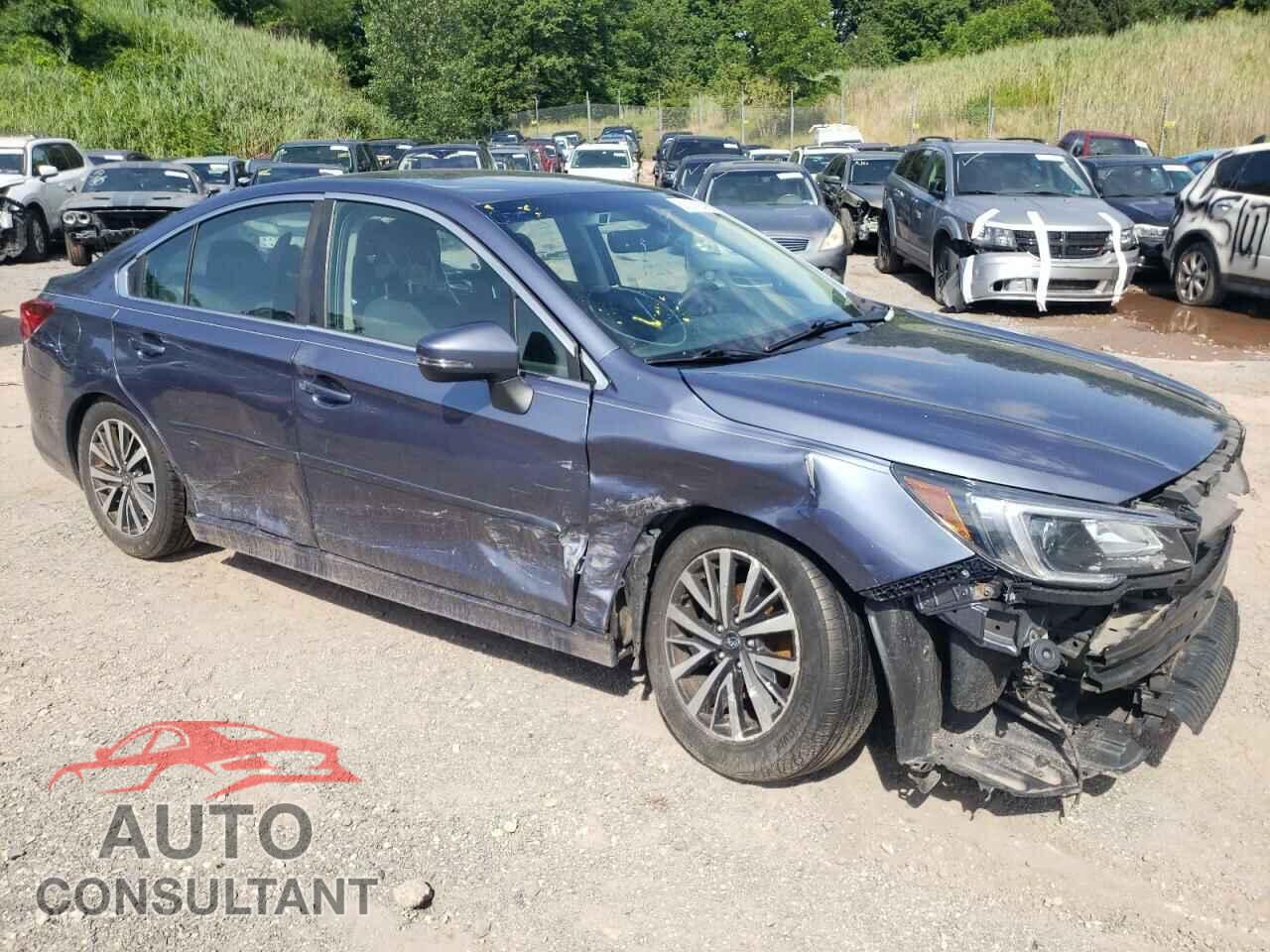 SUBARU LEGACY 2018 - 4S3BNAF61J3019345