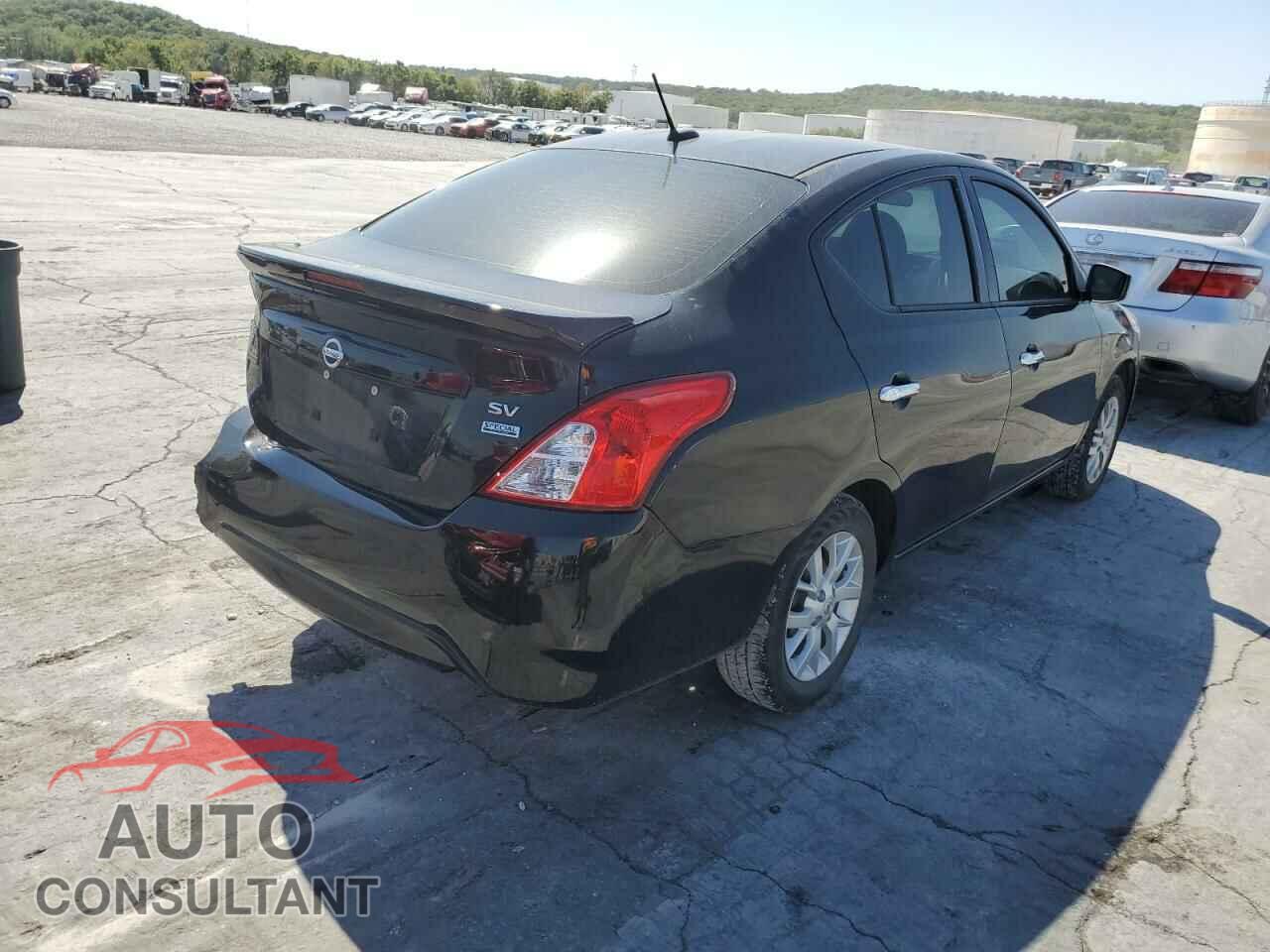 NISSAN VERSA 2017 - 3N1CN7AP7HL863284