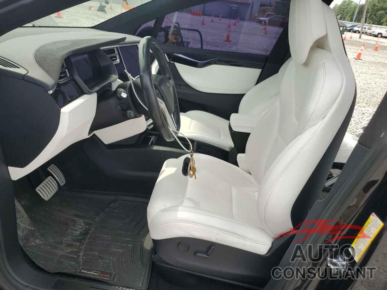 TESLA MODEL X 2017 - 5YJXCBE41HF052862