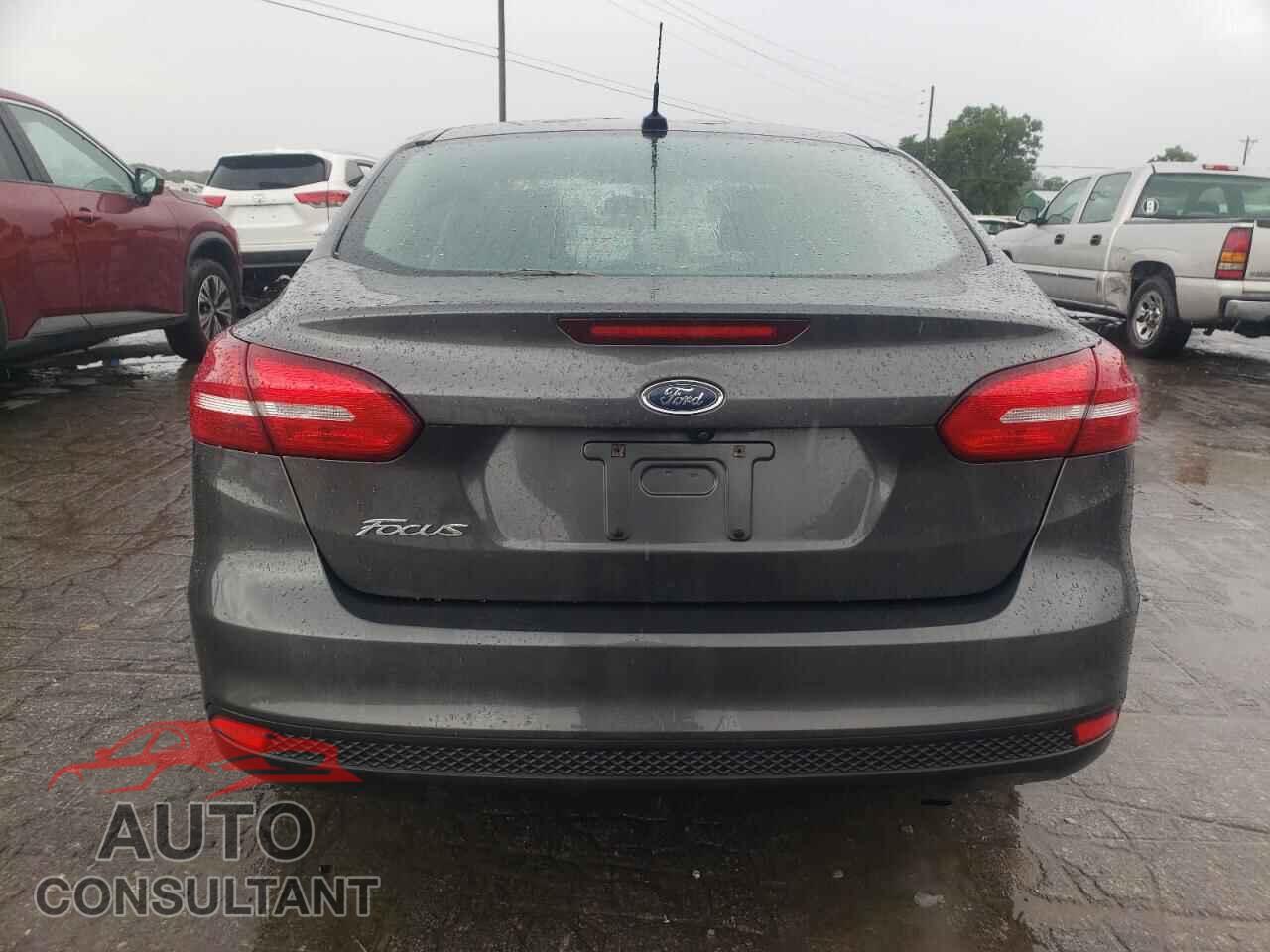 FORD FOCUS 2018 - 1FADP3E22JL268451