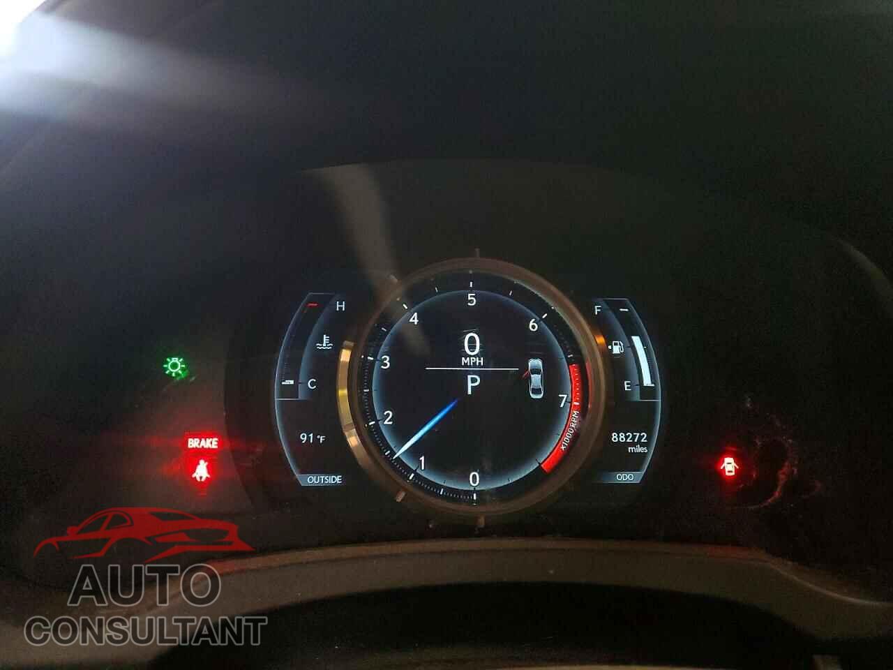 LEXUS IS 2016 - JTHCE1D2XG5011728