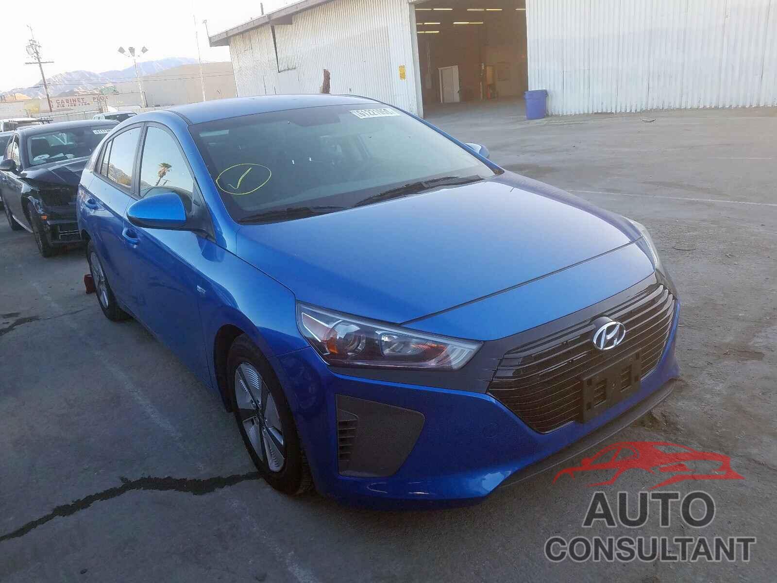 HYUNDAI IONIQ 2018 - KMHC65LC1JU090280