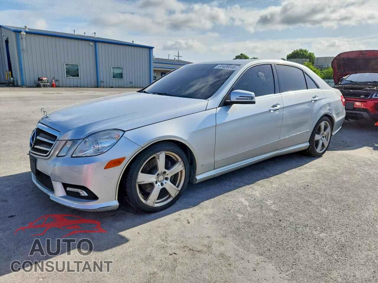 MERCEDES-BENZ E-CLASS 2011 - WDDHF8HB7BA492292