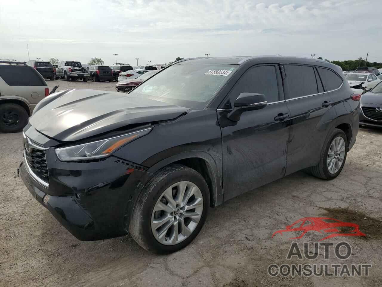 TOYOTA HIGHLANDER 2021 - 5TDYZRAHXMS517021