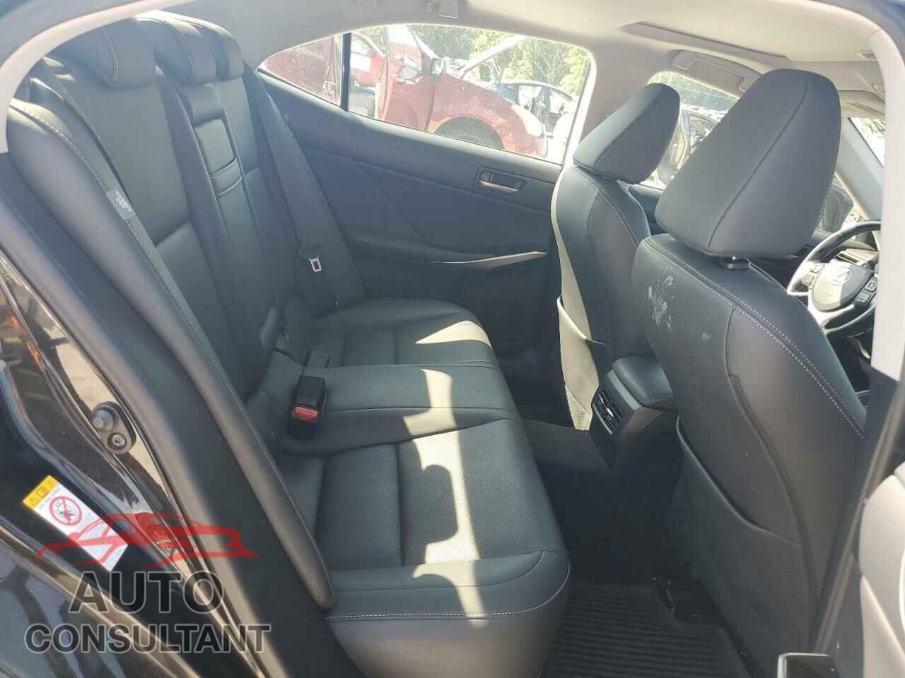 LEXUS IS 2017 - JTHCM1D2XH5020692