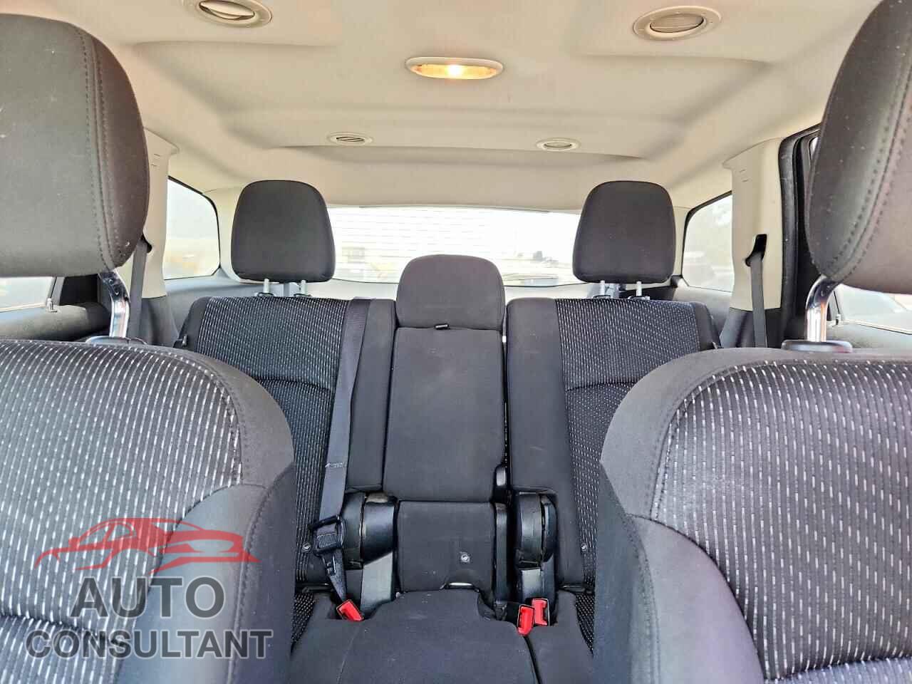 DODGE JOURNEY 2017 - 3C4PDCBG1HT576614