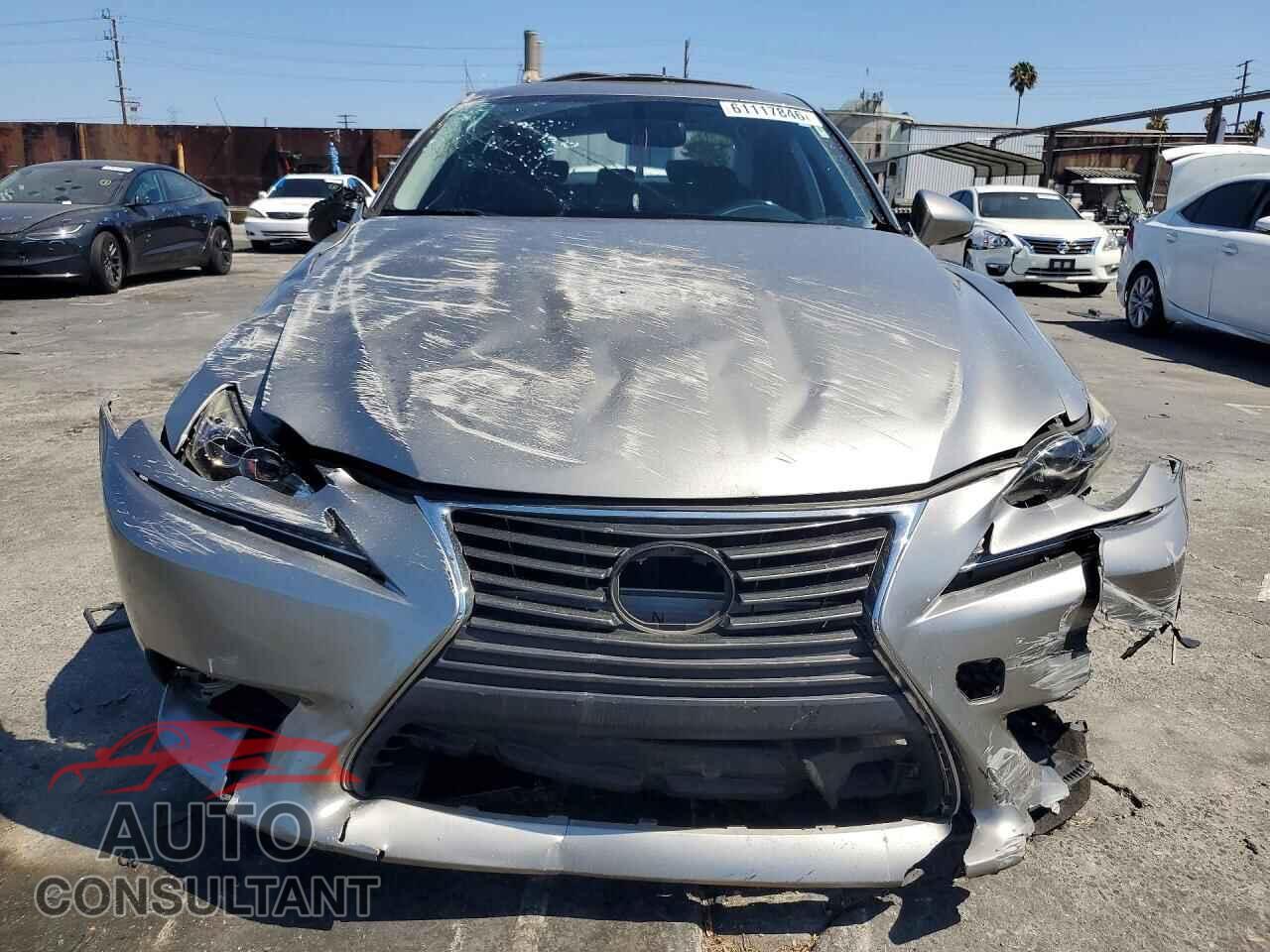 LEXUS IS 2016 - JTHBA1D2XG5011512