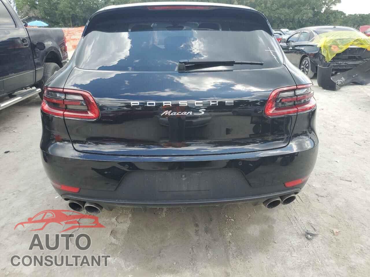 PORSCHE MACAN 2015 - WP1AB2A58FLB41747