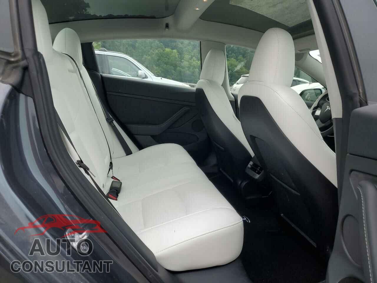 TESLA MODEL 3 2023 - 5YJ3E1EA5PF653909