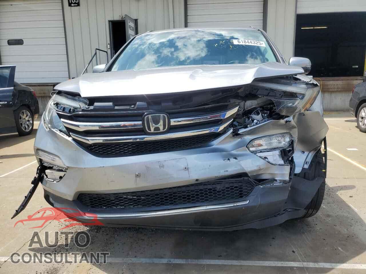 HONDA PILOT 2017 - 5FNYF6H92HB018228