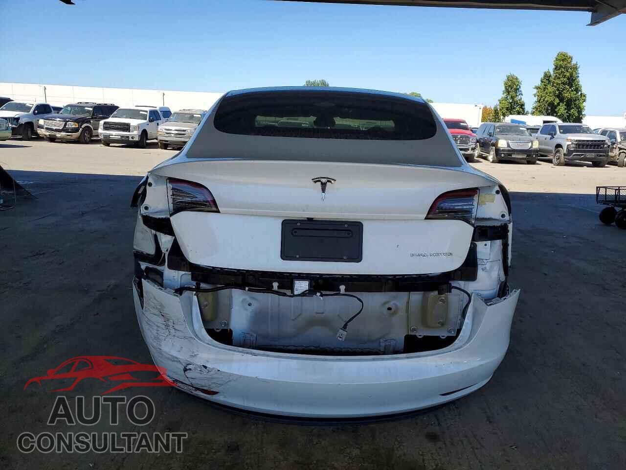 TESLA MODEL 3 2023 - 5YJ3E1EA3PF516838
