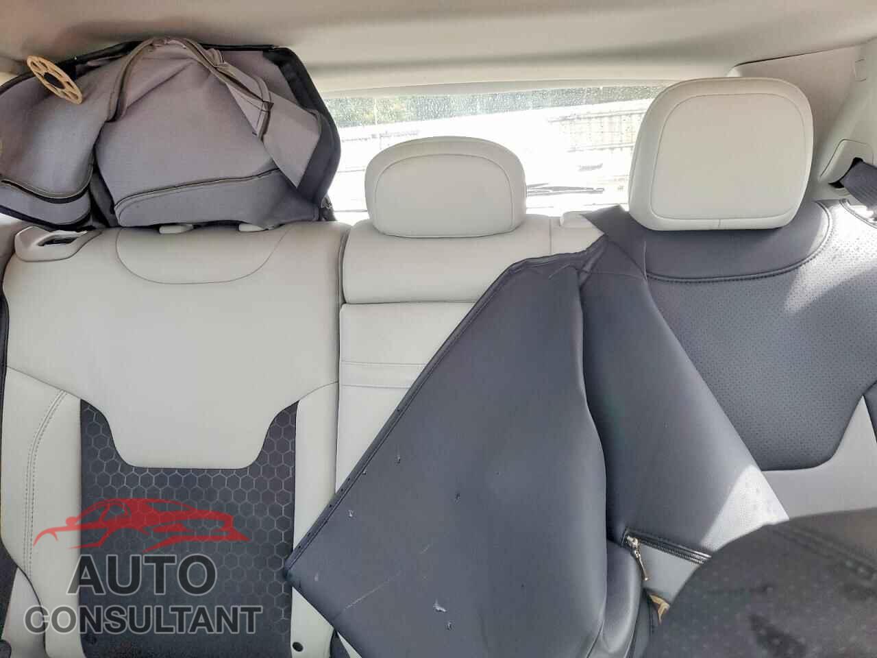 JEEP COMPASS 2019 - 3C4NJCBB9KT668517