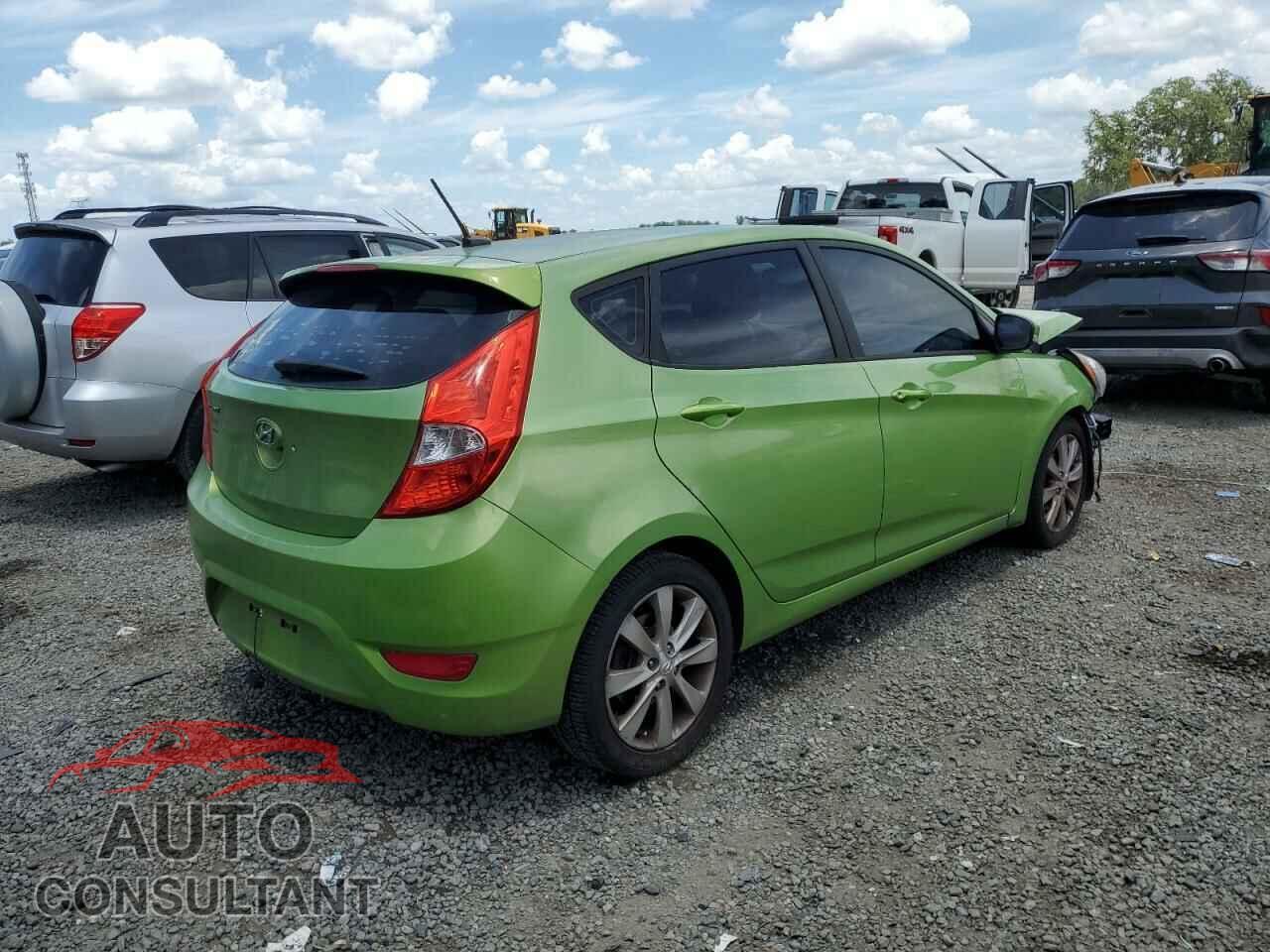 HYUNDAI ACCENT 2013 - KMHCU5AE2DU104217