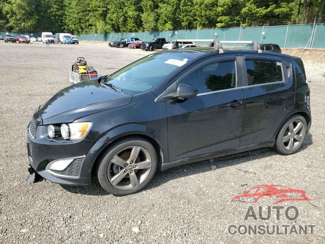 CHEVROLET SONIC 2016 - 1G1JG6SB9G4152534