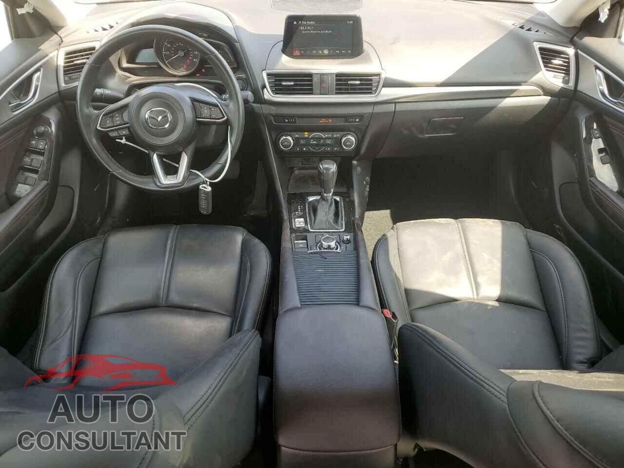 MAZDA 3 2018 - 3MZBN1V36JM202372