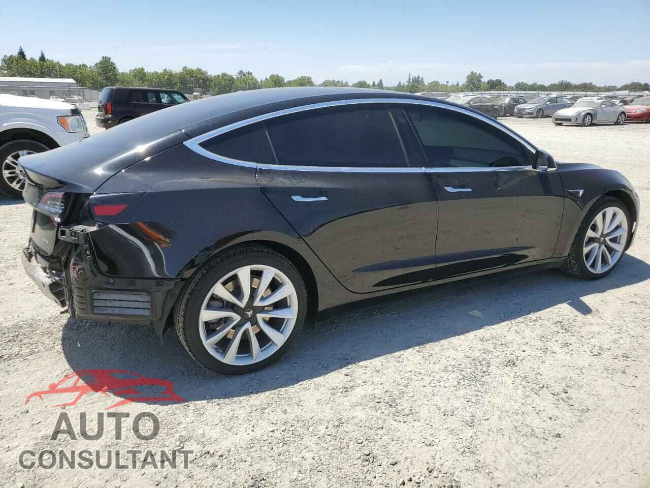 TESLA MODEL 3 2019 - 5YJ3E1EB2KF388710