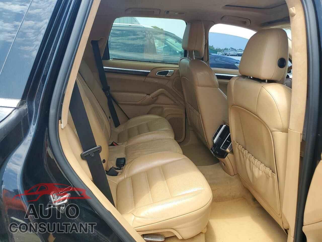 PORSCHE CAYENNE 2011 - WP1AC2A2XBLA81614