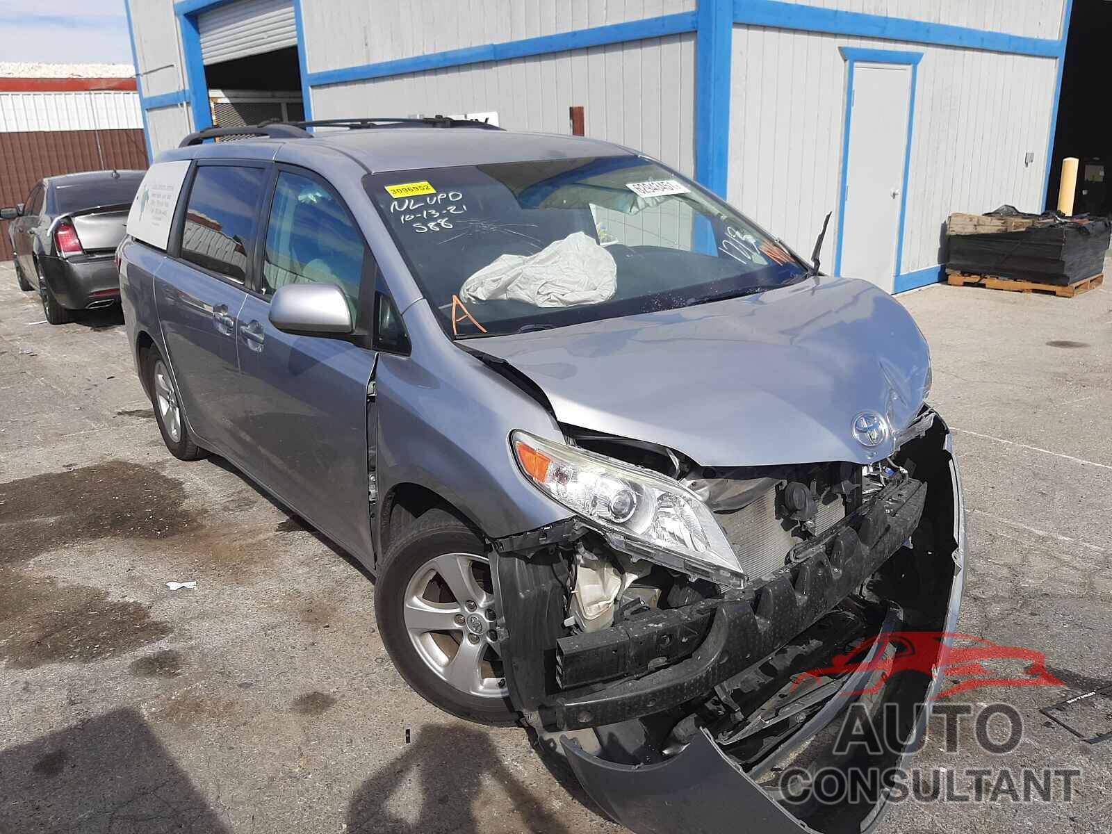 TOYOTA SIENNA 2016 - 5TDKK3DCXGS747749