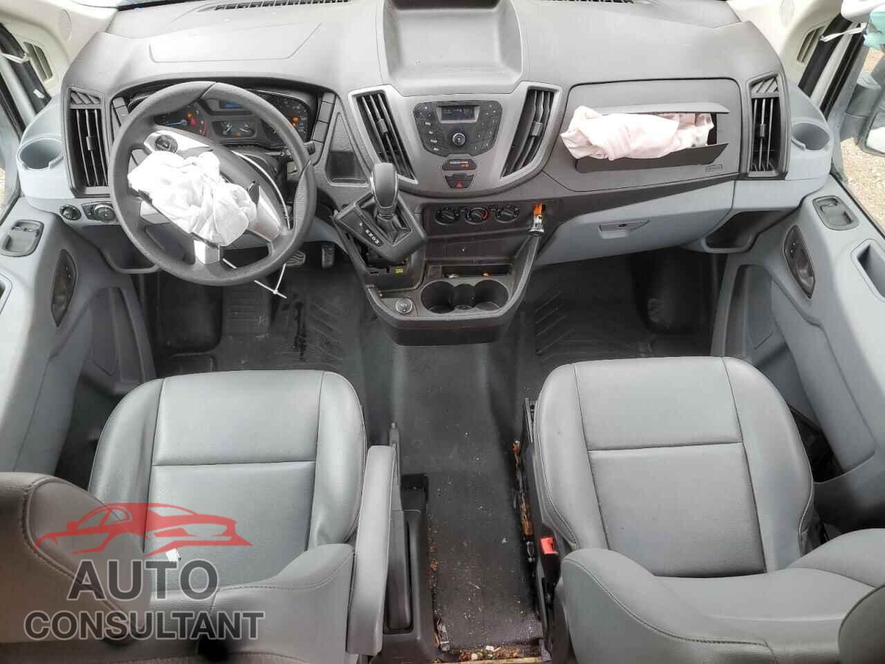 FORD TRANSIT 2019 - 1FTYR2XG8KKA79240