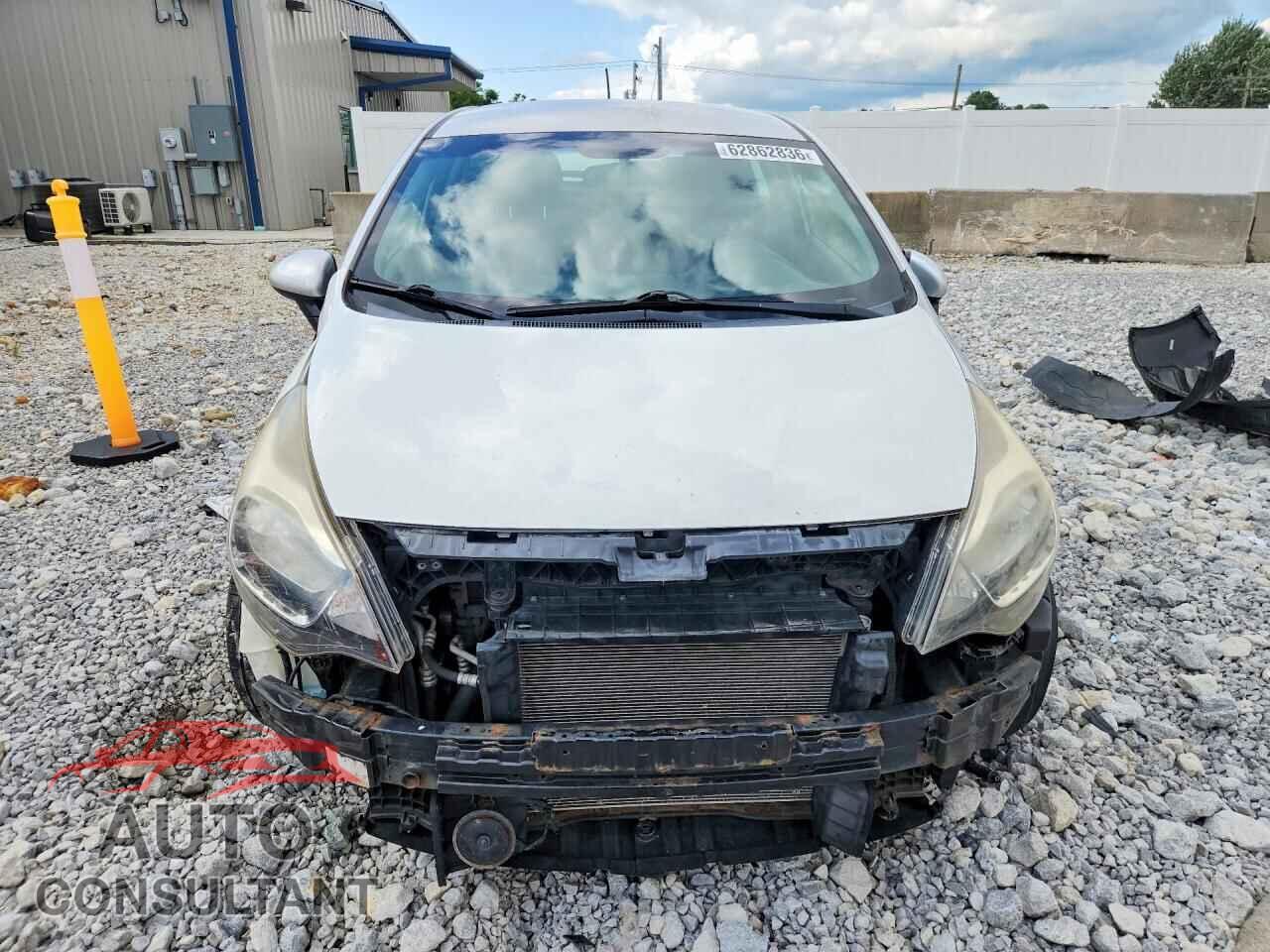 KIA RIO 2012 - KNADM5A39C6015896
