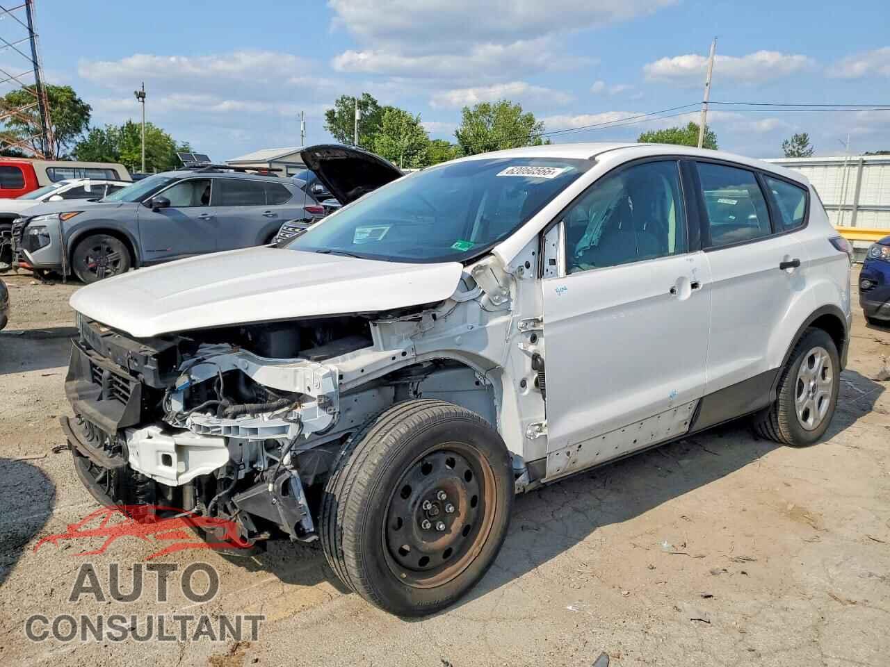 FORD ESCAPE 2017 - 1FMCU0F78HUB57202