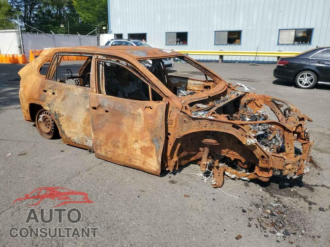 TOYOTA RAV4 2023 - 2T3F1RFV8PC357366