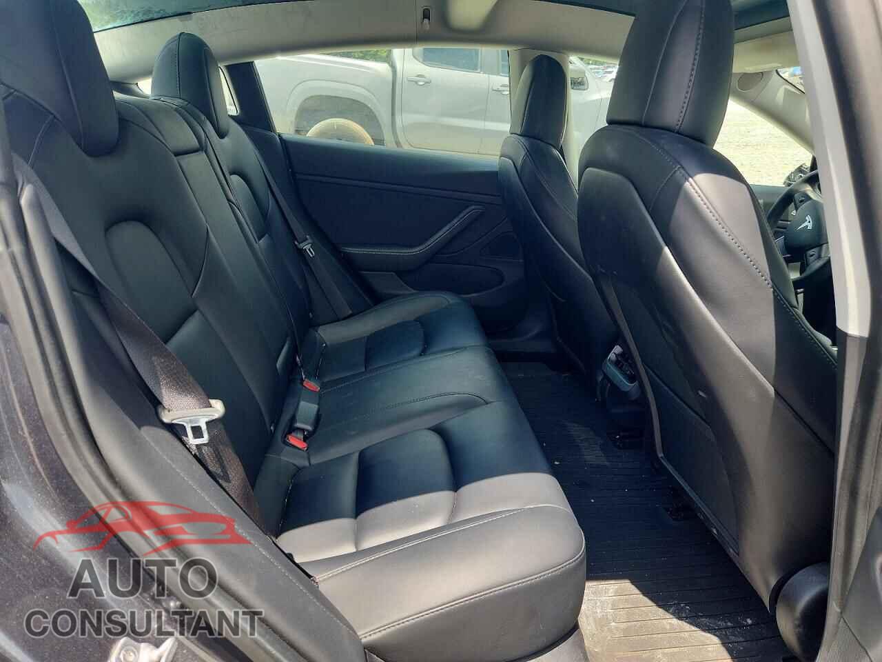 TESLA MODEL 3 2021 - 5YJ3E1EB6MF924433