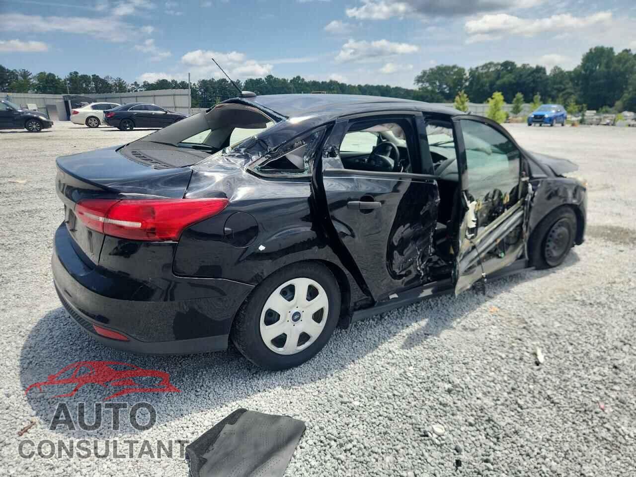 FORD FOCUS 2017 - 1FADP3E22HL331350