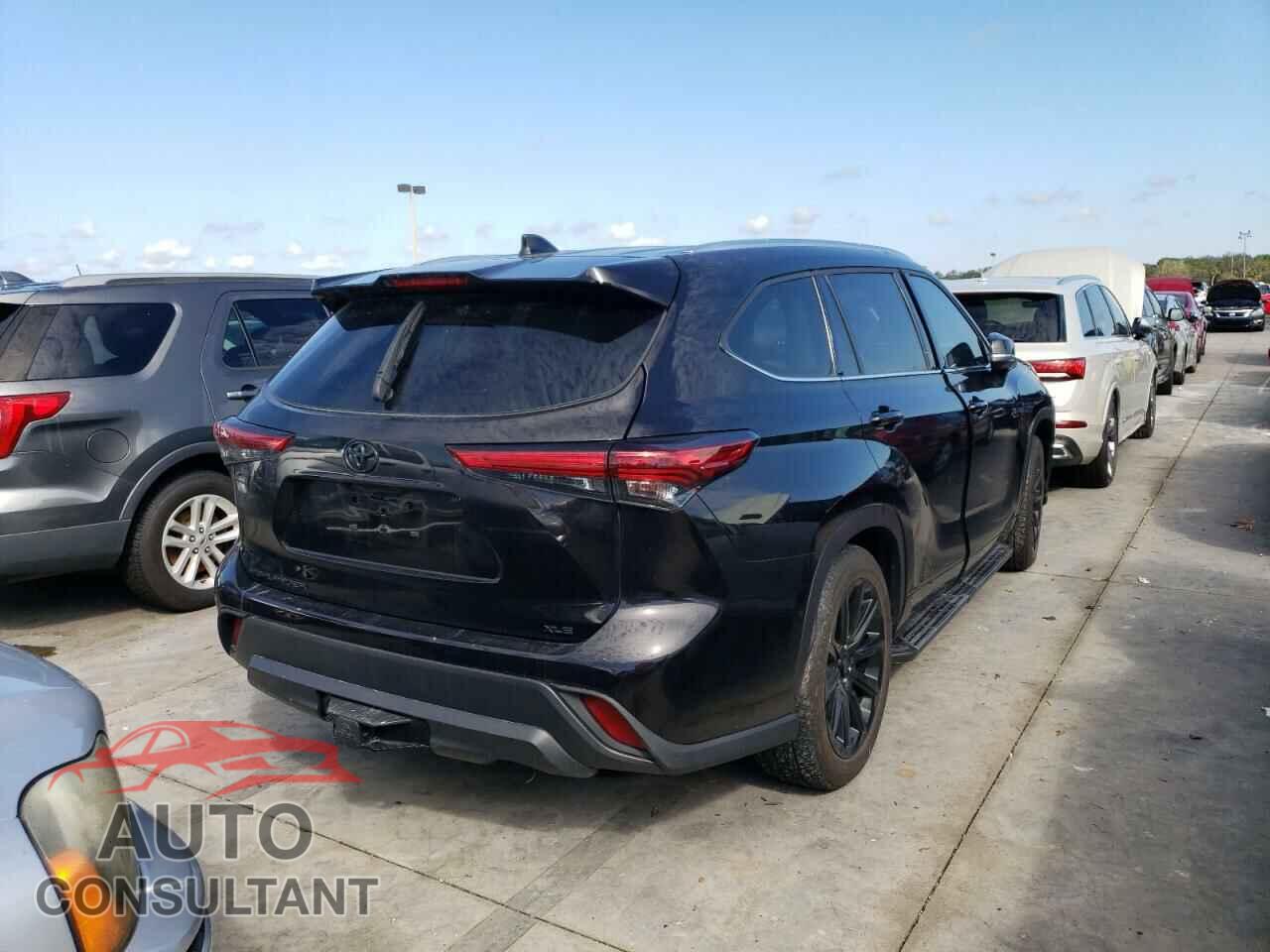 TOYOTA HIGHLANDER 2021 - 5TDGZRAH3MS054618
