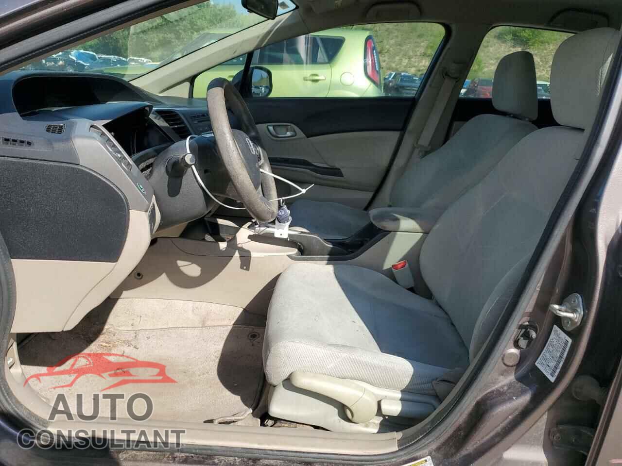 HONDA CIVIC 2012 - 2HGFB2F52CH572806