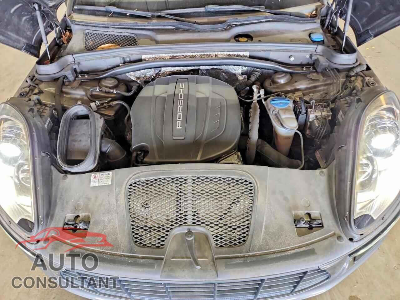 PORSCHE MACAN 2018 - WP1AA2A54JLB05680