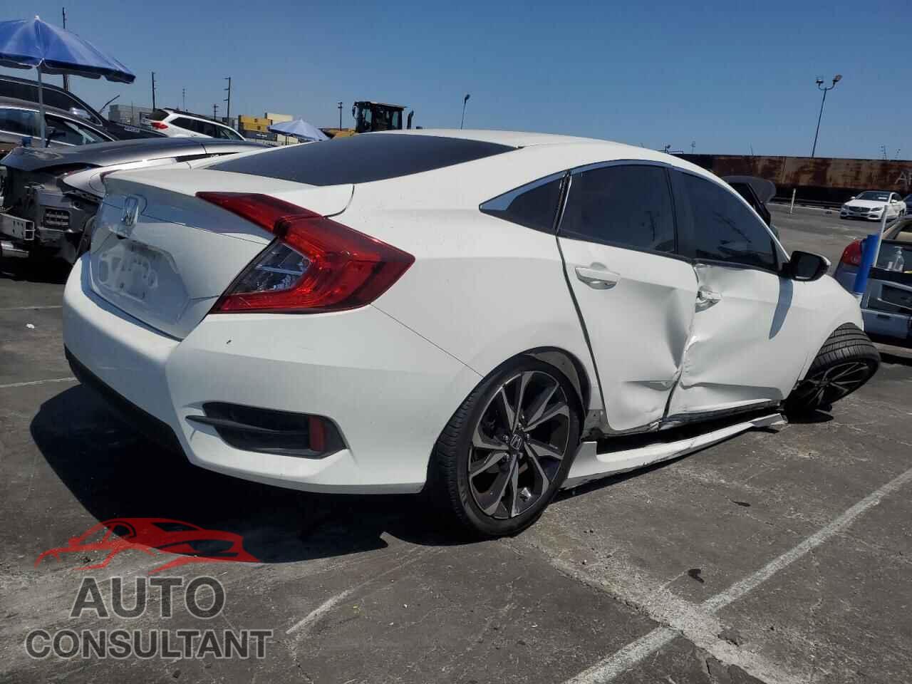 HONDA CIVIC 2018 - 19XFC2F59JE034592