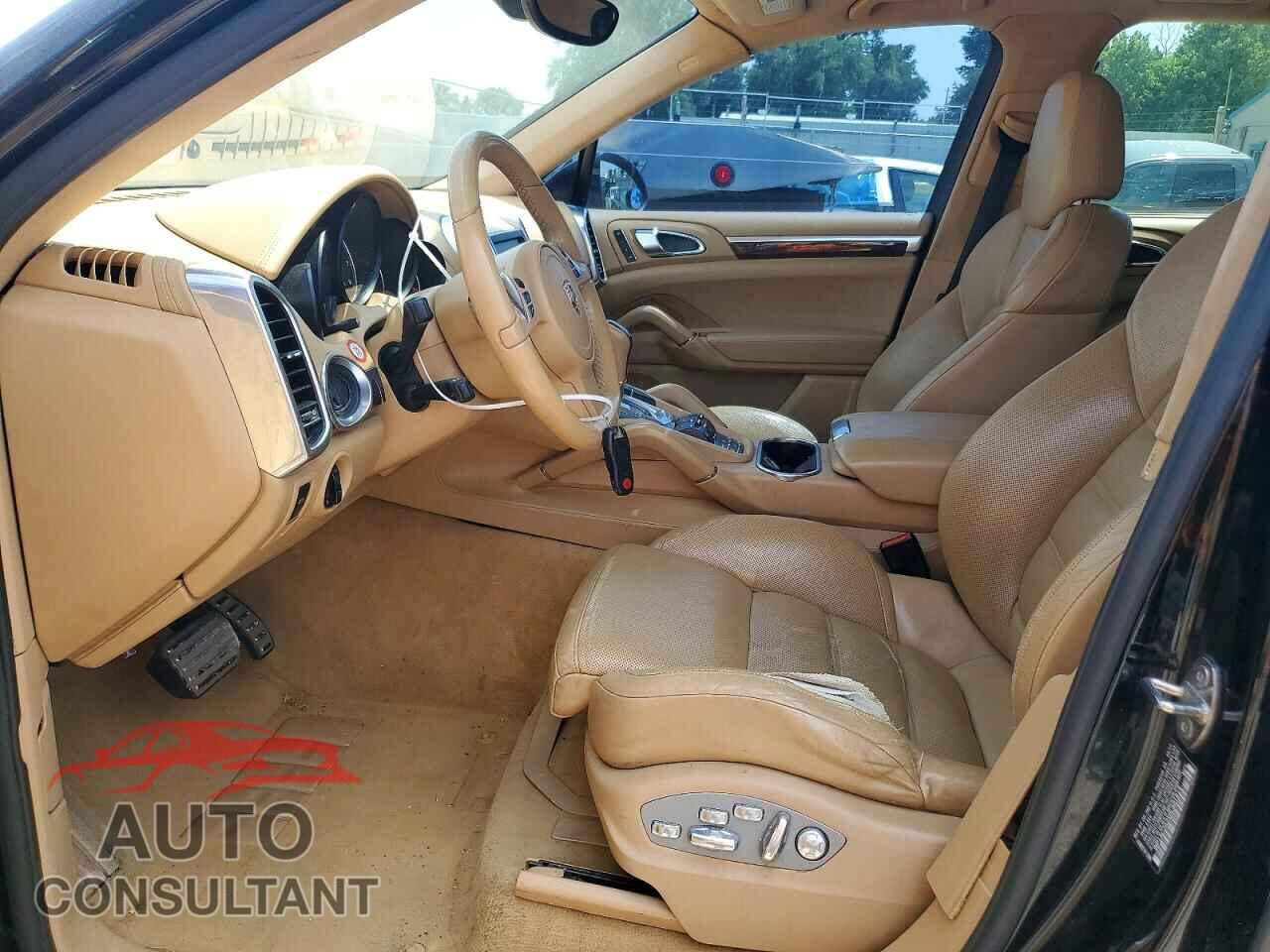 PORSCHE CAYENNE 2011 - WP1AC2A2XBLA81614
