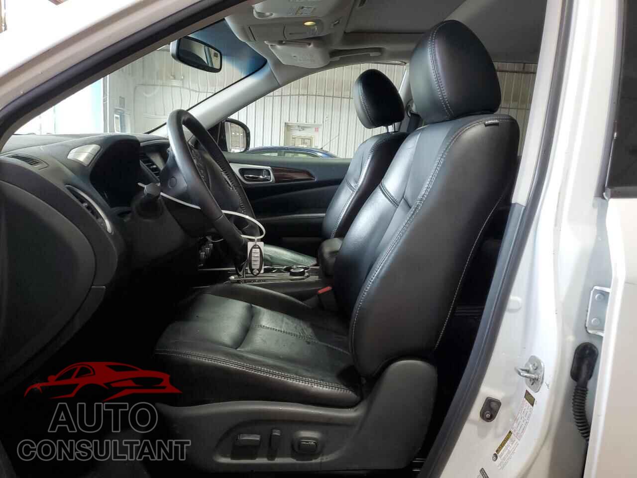 NISSAN PATHFINDER 2013 - 5N1AR2MM7DC681664