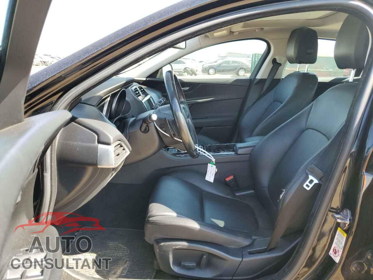 JAGUAR XE 2017 - SAJAD4BVXHA965917
